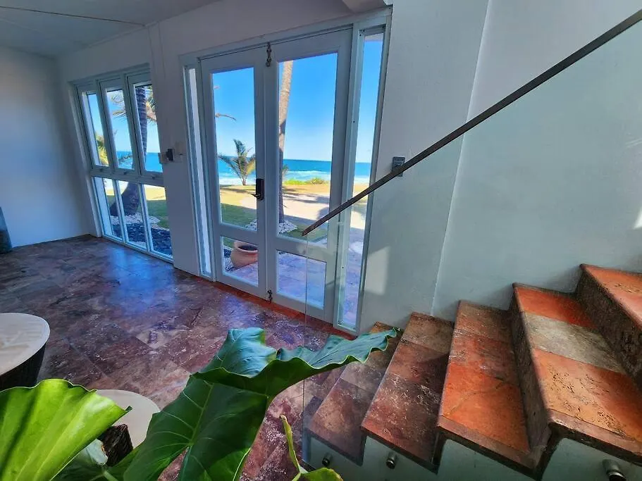 Villa Tesoro Del Mar Hatillo Stunning Beach House